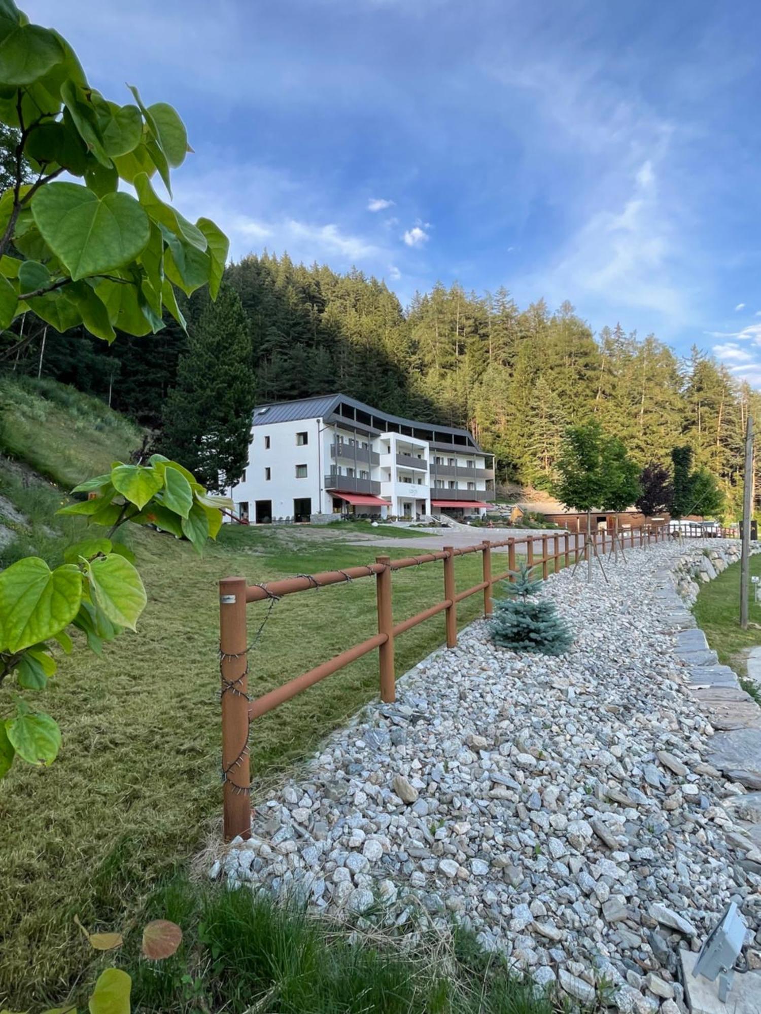Hotel Larch Campo di Trens Exterior photo